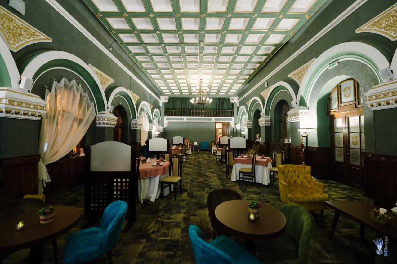 Petroşani Hotel La Belle Epoque מראה חיצוני תמונה
